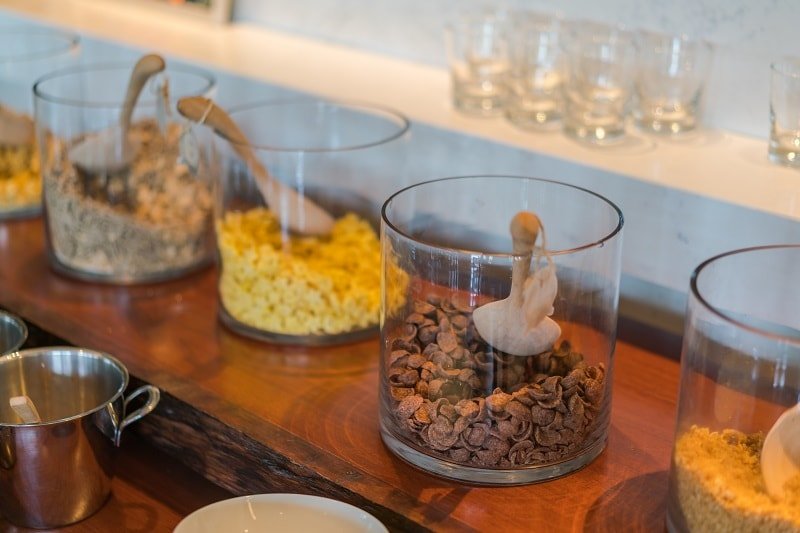 Break-saludable-desayno-merienda-cereales-frutos-secos-granola